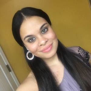 Meet your Posher, Daniela